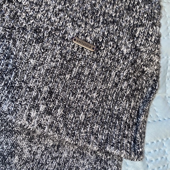 HOLLISTER cold shoulder cowl neck sweater dark grey Merle XS - Picture 11 of 12